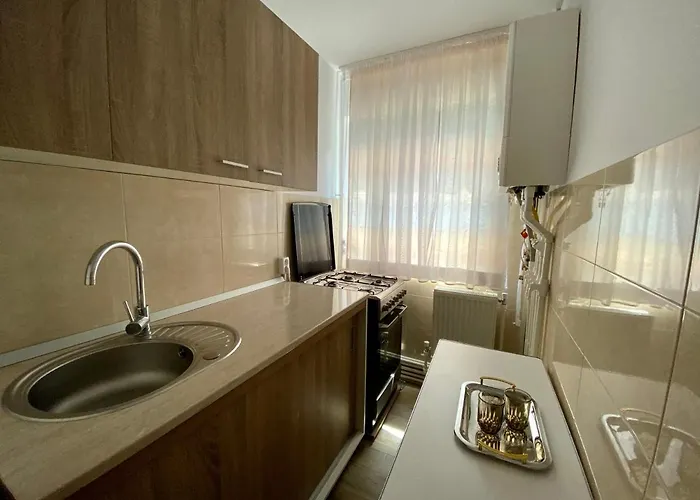 Away - Chic And Cozy Apartment